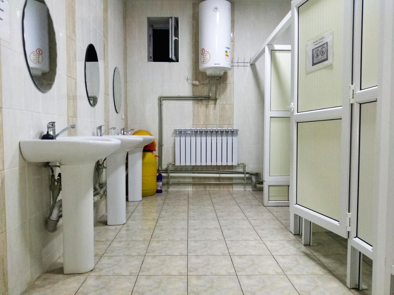 Medi Guest House Osh Exterior foto