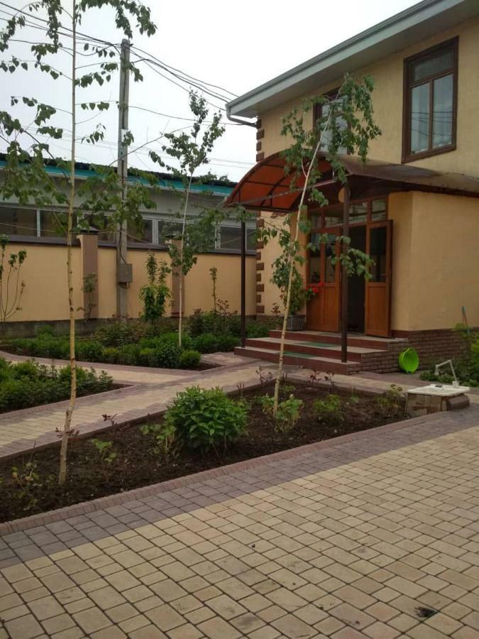 Medi Guest House Osh Exterior foto
