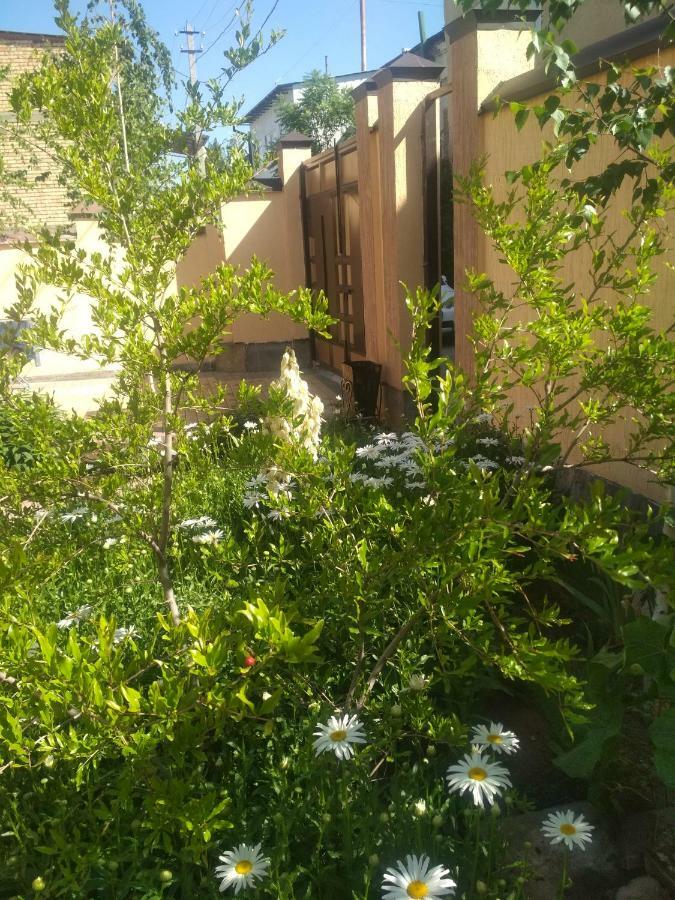 Medi Guest House Osh Exterior foto