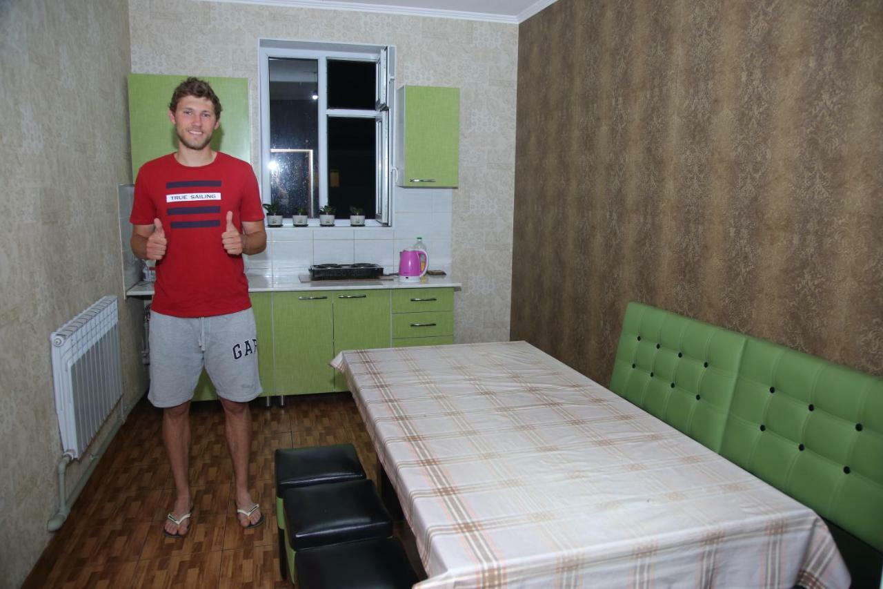Medi Guest House Osh Exterior foto