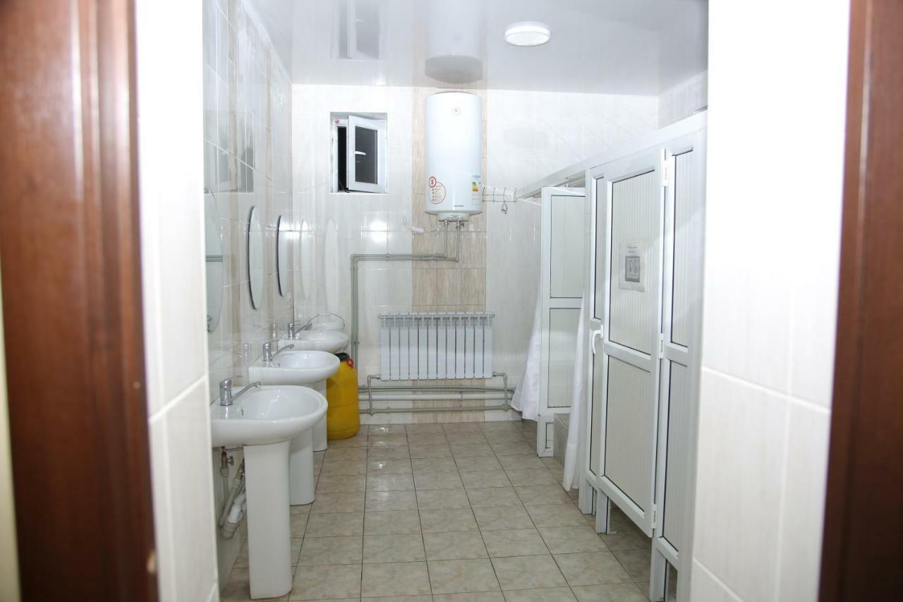 Medi Guest House Osh Exterior foto
